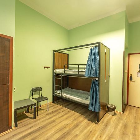 Best Spot Hostel Прага Екстериор снимка