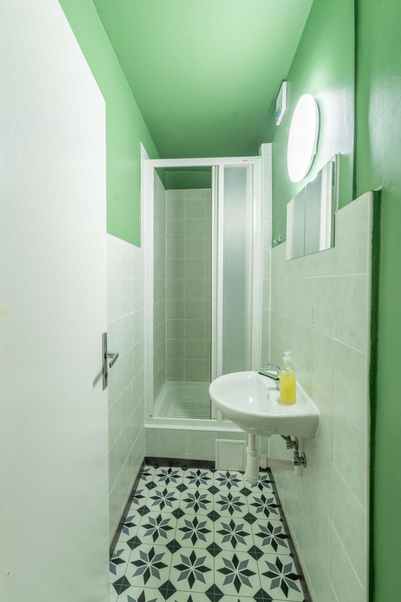 Best Spot Hostel Прага Екстериор снимка